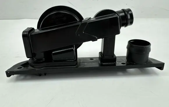 Volkswagen Golf VI Breather valve 06F129101