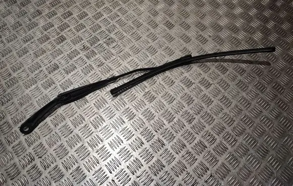 Mercedes-Benz C W205 Windshield/front glass wiper blade W000051783