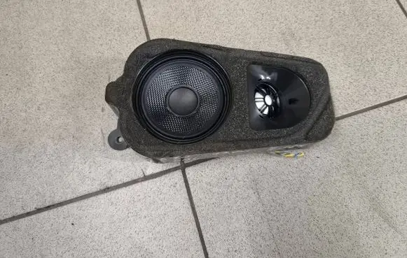 BMW X5M E70 Parcel shelf speaker 9211047 18820010 430407863271