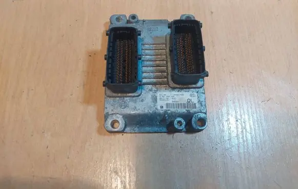 Opel Zafira B Engine control unit/module ECU 0261208154 55351134 1039S17892
