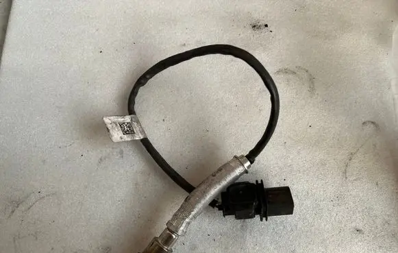 BMW 5 G30 G31 Lambda probe sensor 865997102 8659971 0258037010