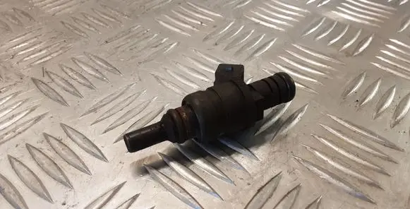 BMW 5 E39 Fuel injector 1427240
