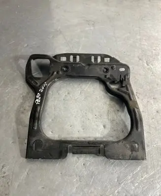 Peugeot 2008 I Other engine bay part 725027 9163