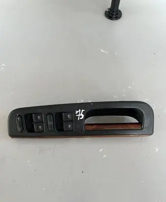 Volkswagen PASSAT B6 Electric window control switch