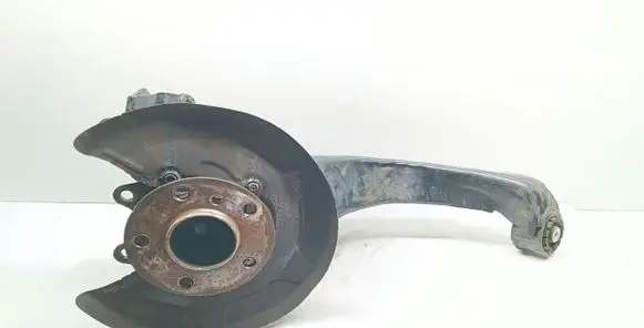 Rear wheel hub spindle/knuckle