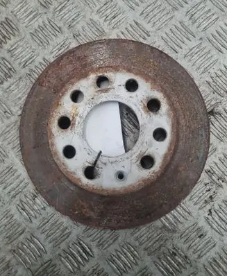 Volkswagen Golf V Rear brake disc