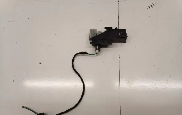 Mercedes-Benz E A207 Fuel tank cap lock A2048200072