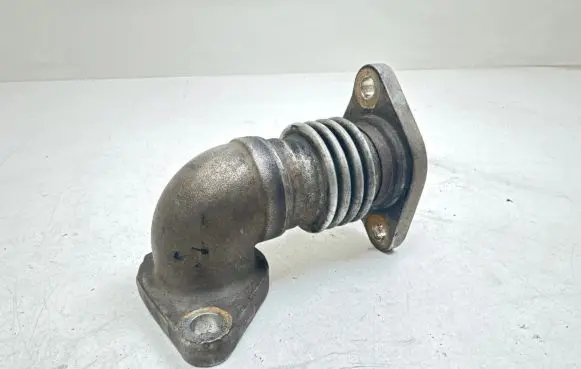 Honda CR-V EGR valve line/pipe/hose 05E16