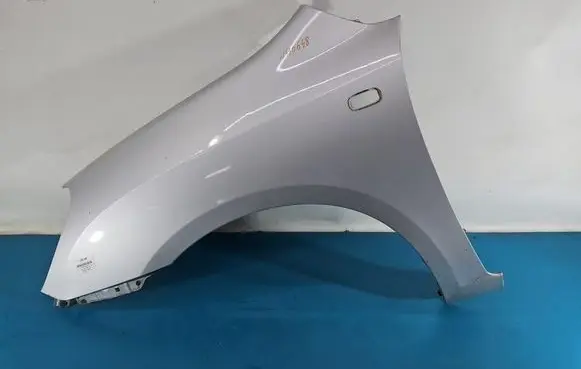 KIA Carens II Fender IMPRK1540648