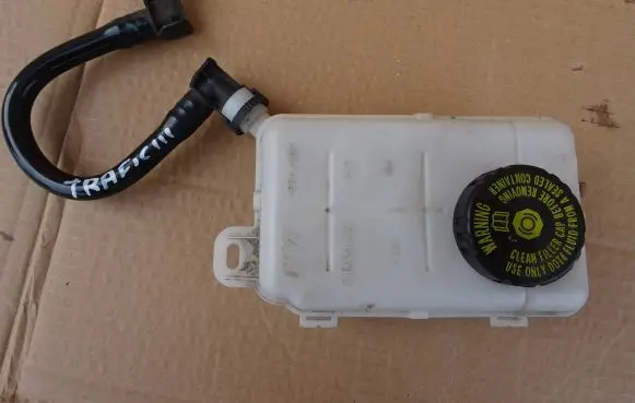 Opel Vivaro Power steering fluid tank/reservoir 460910738R 93866108 4336