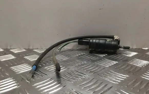 Renault Kangoo I Windscreen/windshield washer pump 7700431079 7700430702 8200213041