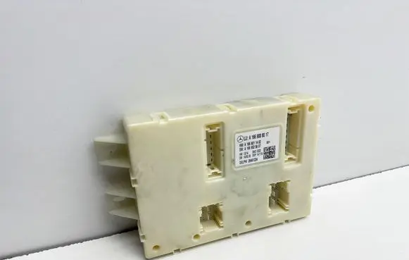 Mercedes-Benz GLE (W166 - C292) Comfort/convenience module A1669008017 A1669011402 A1669025607