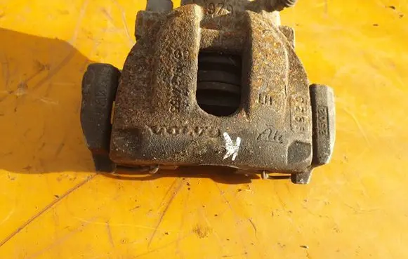 Volvo S60 Rear brake caliper 8251312