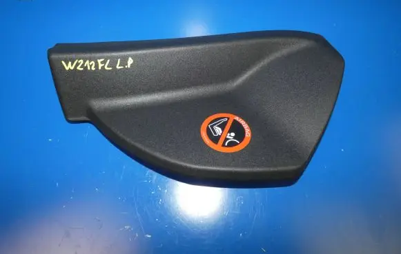Mercedes-Benz E W212 Dashboard side end trim
