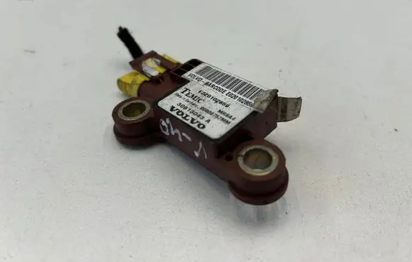 Volvo V40 Airbag deployment crash/impact sensor 30613043A 00800757M E020102859