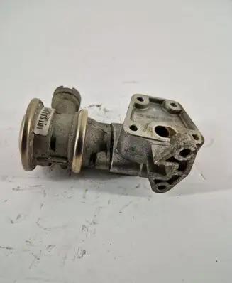 Volkswagen Golf V EGR valve 06A131351F