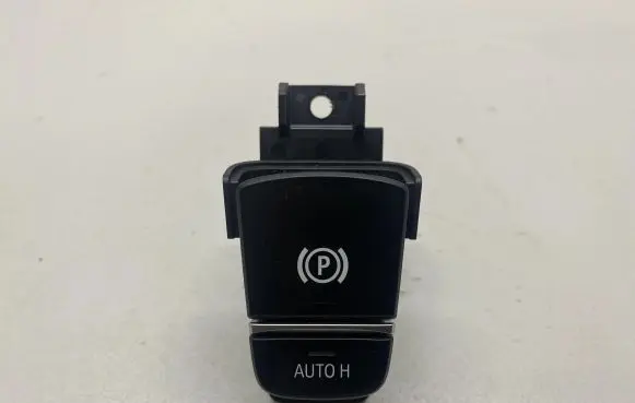 BMW M5 F90 Hand parking brake switch 9109311