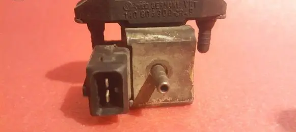 Audi A2 Turbo solenoid valve 028906283F
