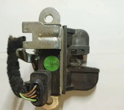 Tailgate/trunk/boot lock/catch/latch