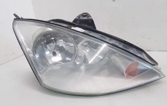 Ford Focus Headlight/headlamp