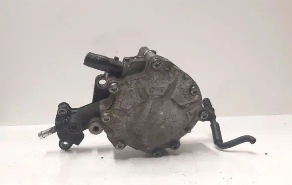 Volkswagen PASSAT B6 Vacuum pump 038145209M