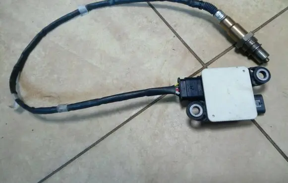 Volkswagen Transporter - Caravelle T6 Lambda probe sensor 05L906261F NE64708