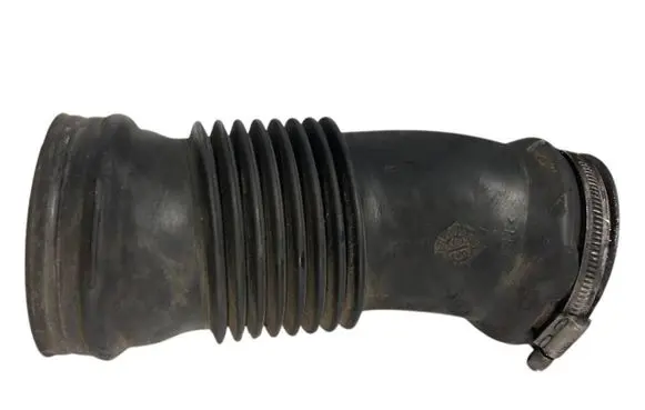 Volvo XC70 Air intake hose/pipe 30769233