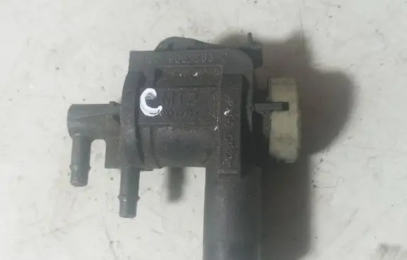 Volkswagen PASSAT B6 Turbo solenoid valve 1J0906283C