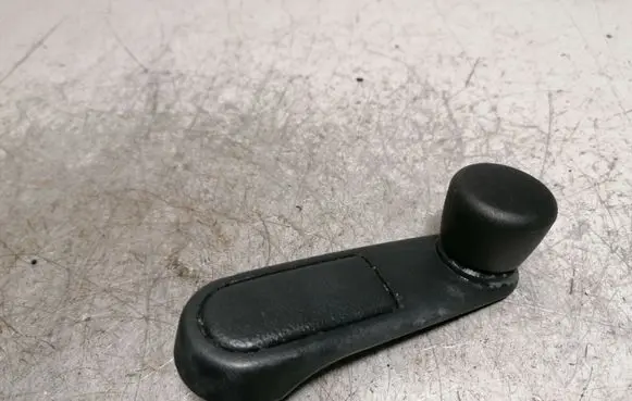 Peugeot 206 Rear door window winding handle 