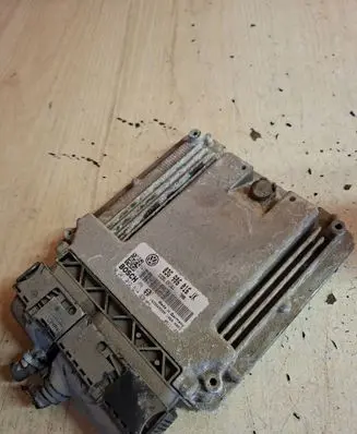 Volkswagen Jetta V Engine control unit/module 03G906016JK 1039S09599 0281012614