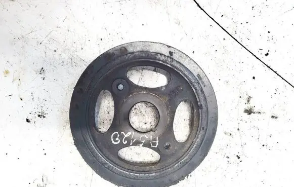 Toyota RAV 4 (XA30) Crankshaft pulley 134080r011