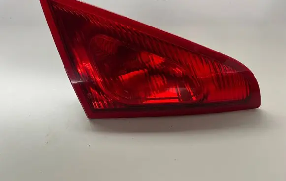 Mitsubishi Colt Tailgate rear/tail lights MN105623 27840102 AT30711201