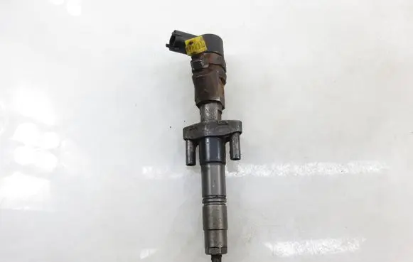 Renault Master II Fuel injector H82484403 0445110265