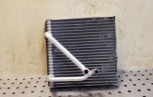 Volkswagen Golf VI Air conditioning (A/C) radiator (interior) 