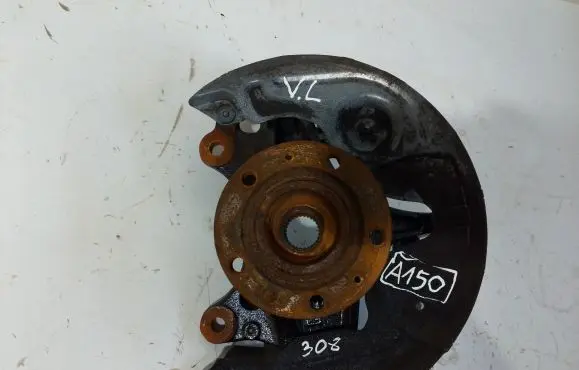 Peugeot 308 Front wheel hub spindle knuckle
