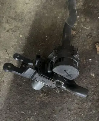 Coolant heater control valve
