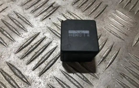 Ford Mondeo MK I Other relay zs7t14b192aa v23136b1x66