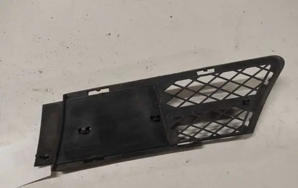 BMW 3 E90 E91 Front bumper lower grill 7134082 22944911 5111