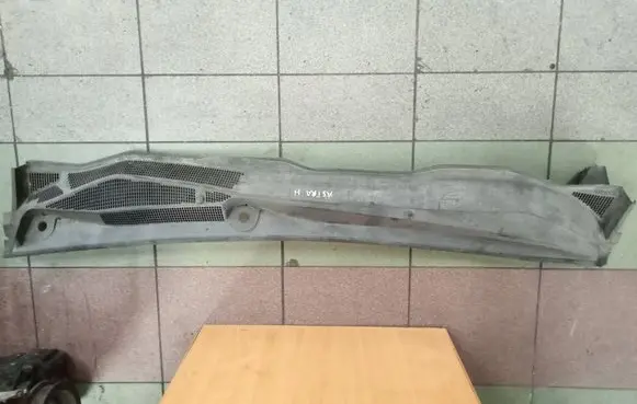 Opel Astra H Wiper trim 24463382 1154682