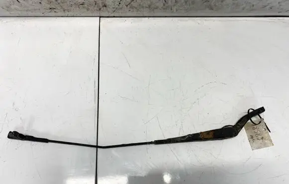Peugeot 207 Front wiper blade arm