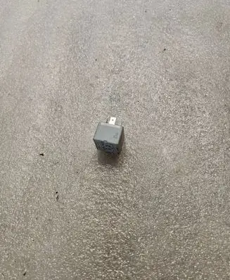 Volkswagen PASSAT B5.5 Other relay 141951253B