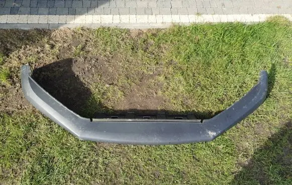 Volkswagen Tiguan Front bumper lip 5N0805903J