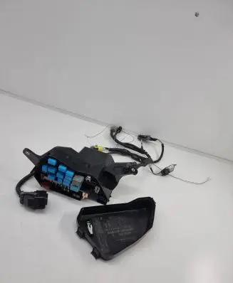 Toyota RAV 4 (XA50) Fuse box set 8266242660