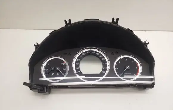 Mercedes-Benz C W204 Speedometer (instrument cluster) A2049002005