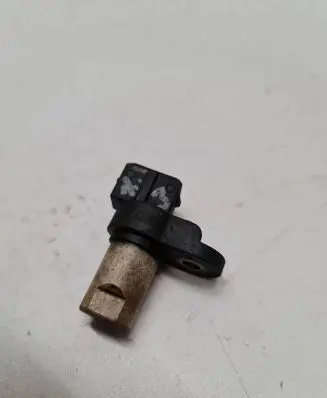 Hyundai Elantra Camshaft position sensor 3935022600