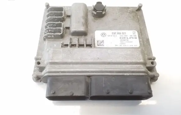 Skoda Fabia Mk2 (5J) Engine control unit/module 03P906021