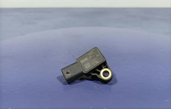 BMW X7 G07 Turbo air boost pressure sensor 9885466