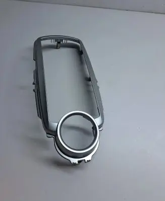Radio/GPS head unit trim