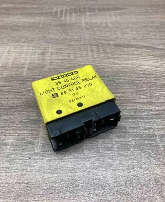 Volvo 850 Light module LCM 3545466 895165000