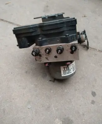 Hyundai Santa Fe ABS Pump BE6003H002 589202W980